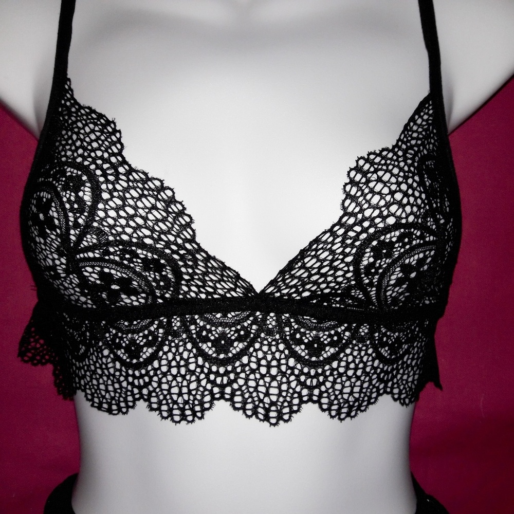 Black Chantilly Lace Bralette High Waist Panty Set - Picture 5 of 7